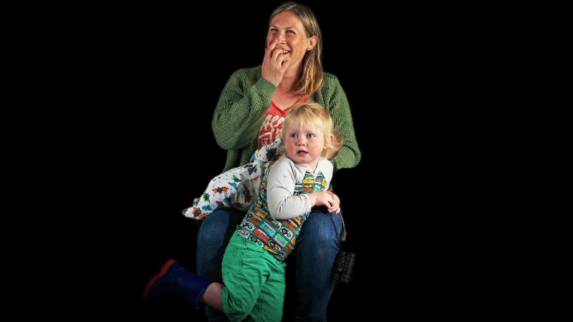 Holding Time exhibition puts breastfeeding in the picture 