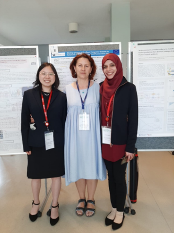 Professor Iza Radecka with two PhD students, Zinnia Mansoor and Siting Guo