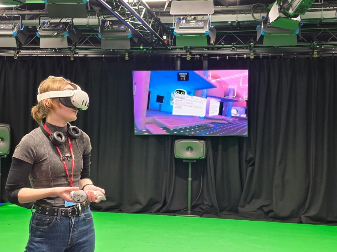 English Literature student Aleksandra Ziolkowska presents her Virtual Reality build on ‘Free Will’