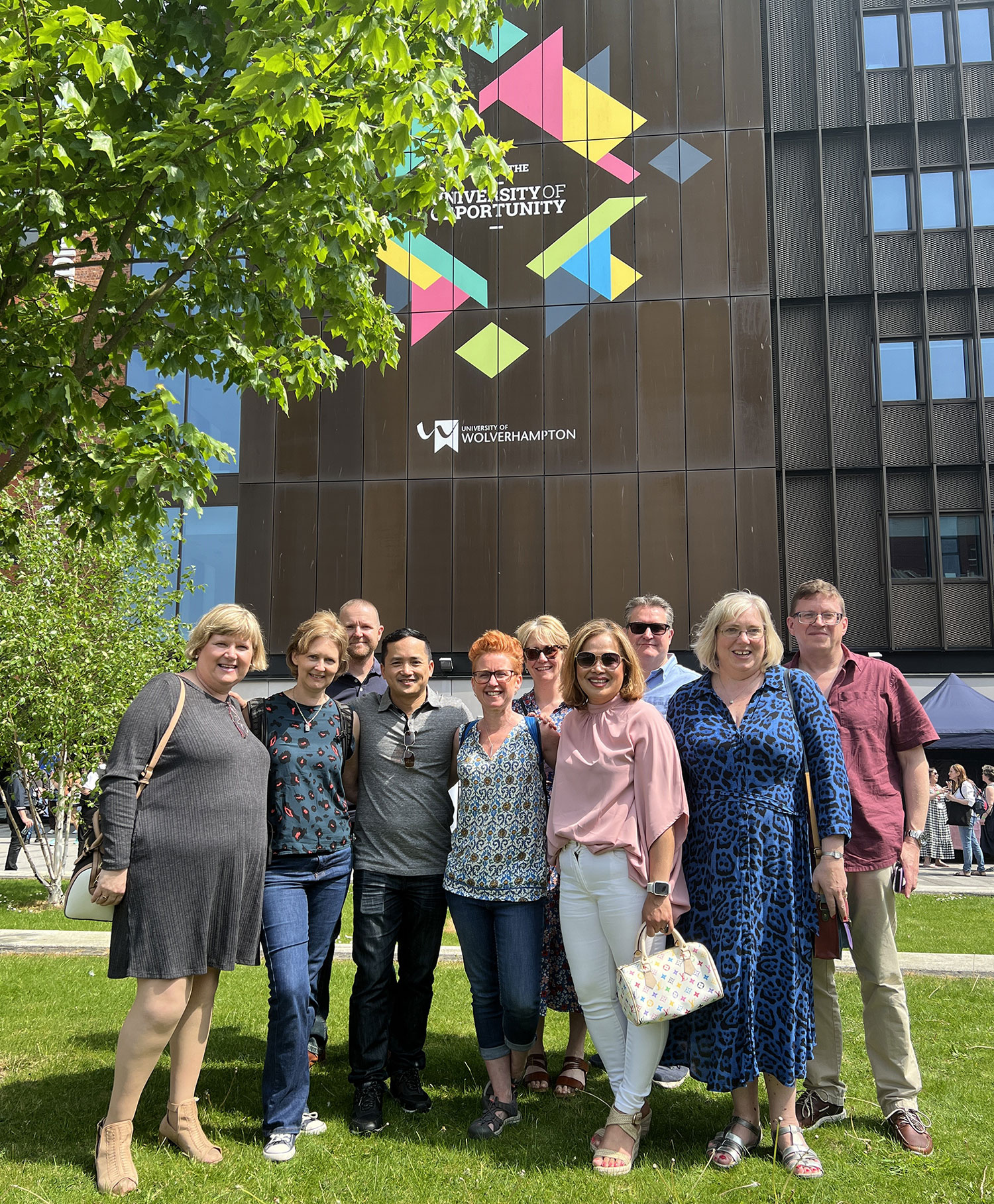 Alumni reunite 30 years after graduating