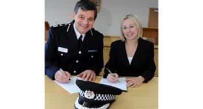 Chief Constable of Warwickshire Police Andy Parker and Deputy Vice-Chancellor (Academic)Professor Ann Holmes