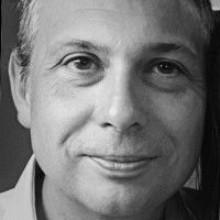 Photo of Dr Sean Starr