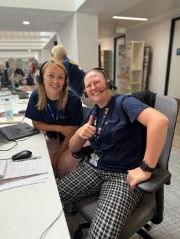 Clearing hotline Business staff smiling
