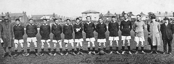 Fulham FC 1918-19 team picture