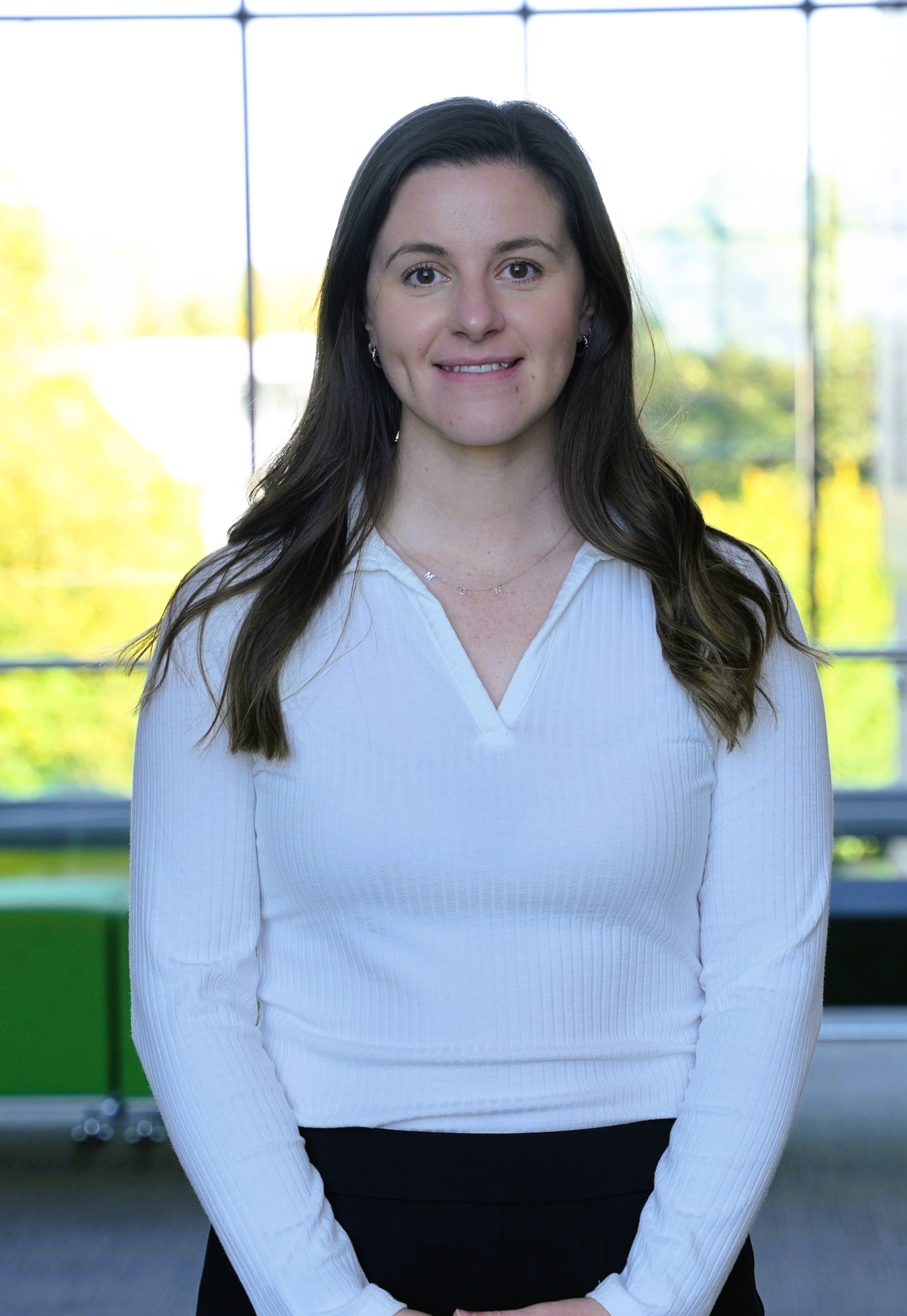Headshot photograph of Michelle Worthington