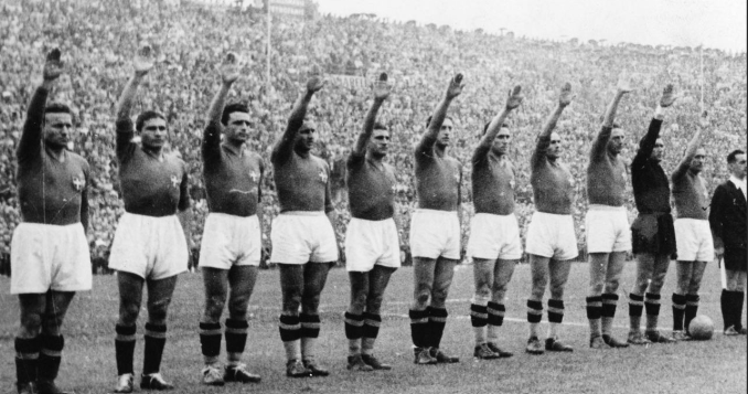 Italy Team Salutes 2Il Duce