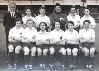 Bolton Ladies pictured in 1946