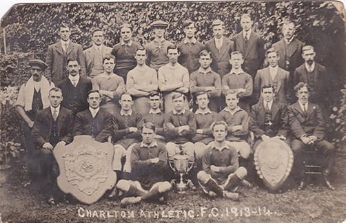 Charlton Athletic FC 1913-14 Team Photo (W. Budden middle row, far left in cap standing next to Fred Chick) – Courtesy of Charlton Athletic Museum