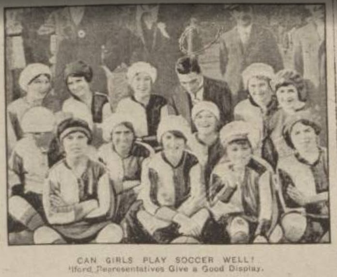 Sterling Ladies FC Team Photo 1917