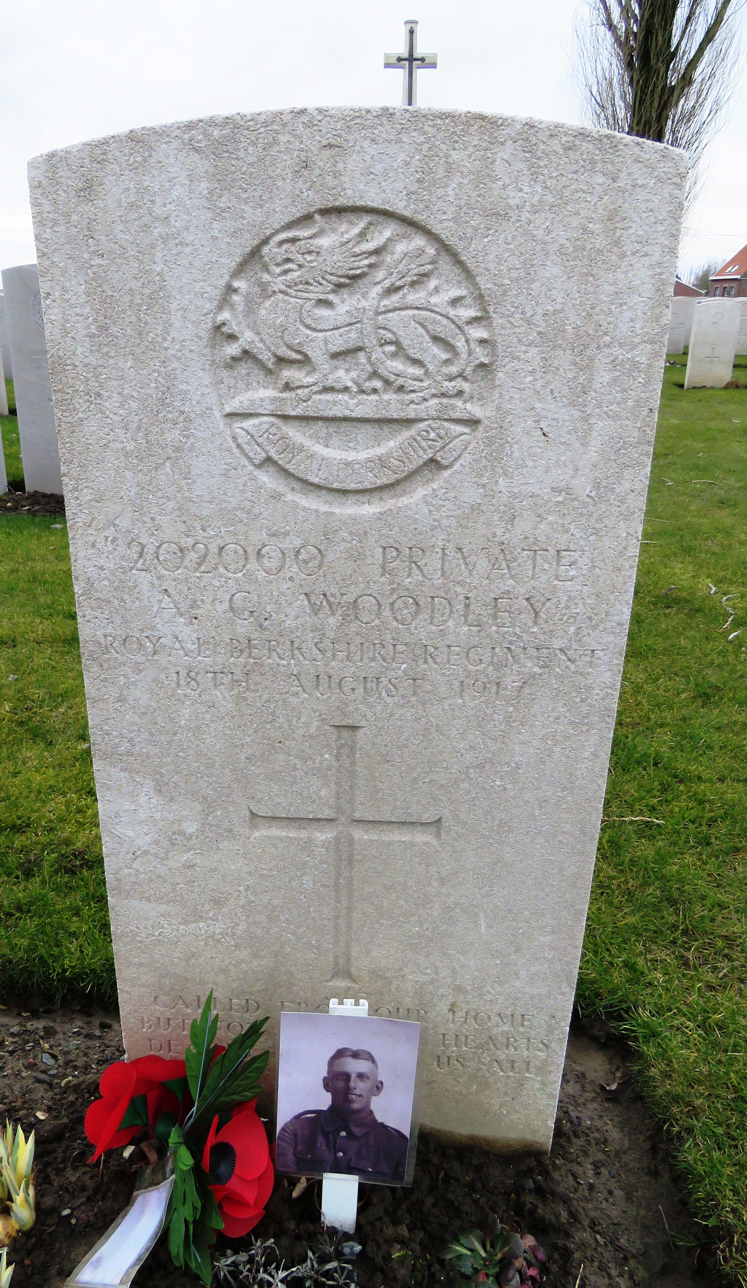 Alfred George Woodley Headstone 2
