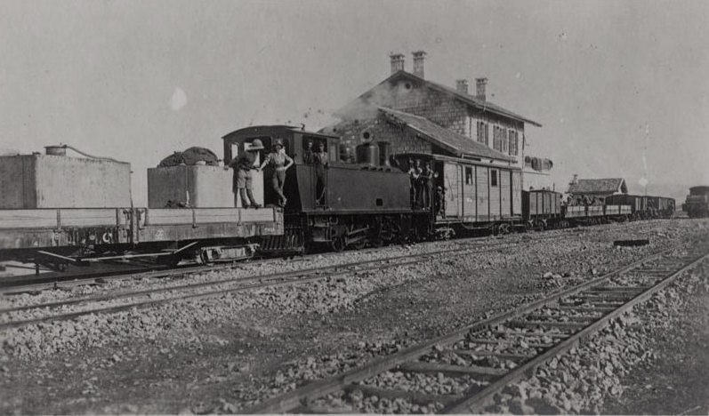 Prisoners being despatched from Junction Station in a captured Turkish Train